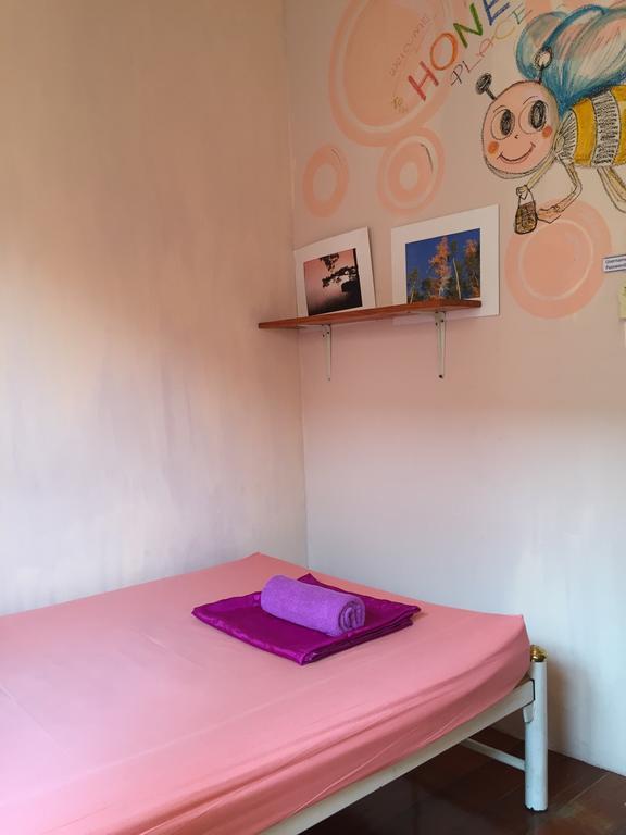 Ricos Honey Place Guesthouse Μπανγκόκ Εξωτερικό φωτογραφία