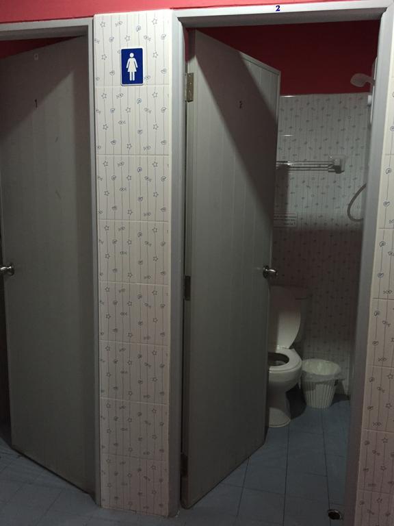 Ricos Honey Place Guesthouse Μπανγκόκ Εξωτερικό φωτογραφία