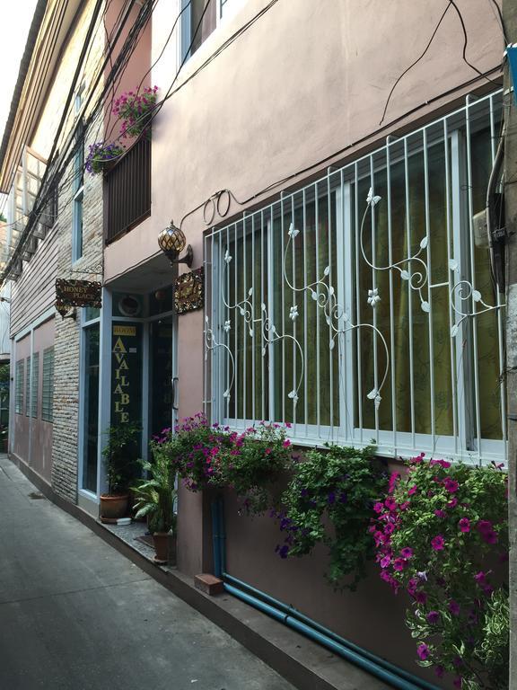 Ricos Honey Place Guesthouse Μπανγκόκ Εξωτερικό φωτογραφία
