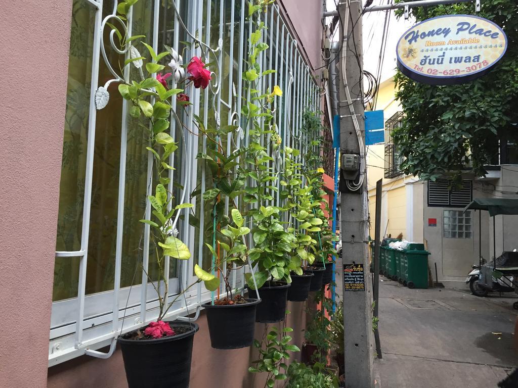 Ricos Honey Place Guesthouse Μπανγκόκ Εξωτερικό φωτογραφία